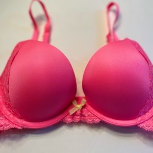 Victoria’s Secret Dream Angels Push Up Bra 36A
